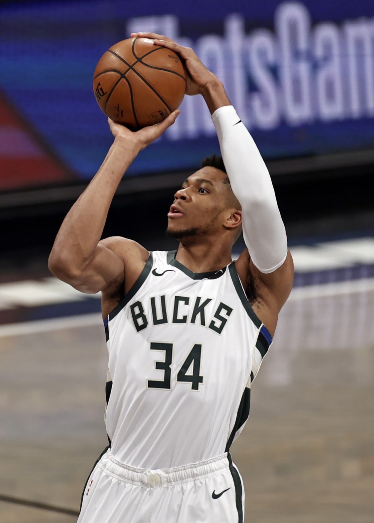 果然！利兹联主场3-1爆冷击败切尔西，利物浦范戴克和萨拉赫下滑（爆冷！利兹联主场3-1击退切尔西，利物浦范戴克与萨拉赫状态下滑）