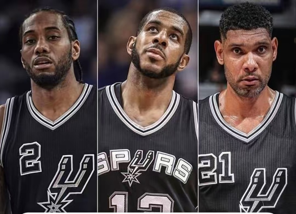 欧冠球员表现评析：C罗连续进球,（欧冠赛场表现解析：C罗连场破门）