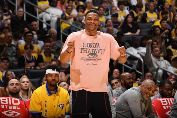 西班牙4-0客胜格鲁吉亚基本直通世界杯，奥亚萨瓦尔两射一传（西班牙客场四球零封格鲁吉亚，奥亚萨瓦尔2射1传，基本锁定世界杯席位）