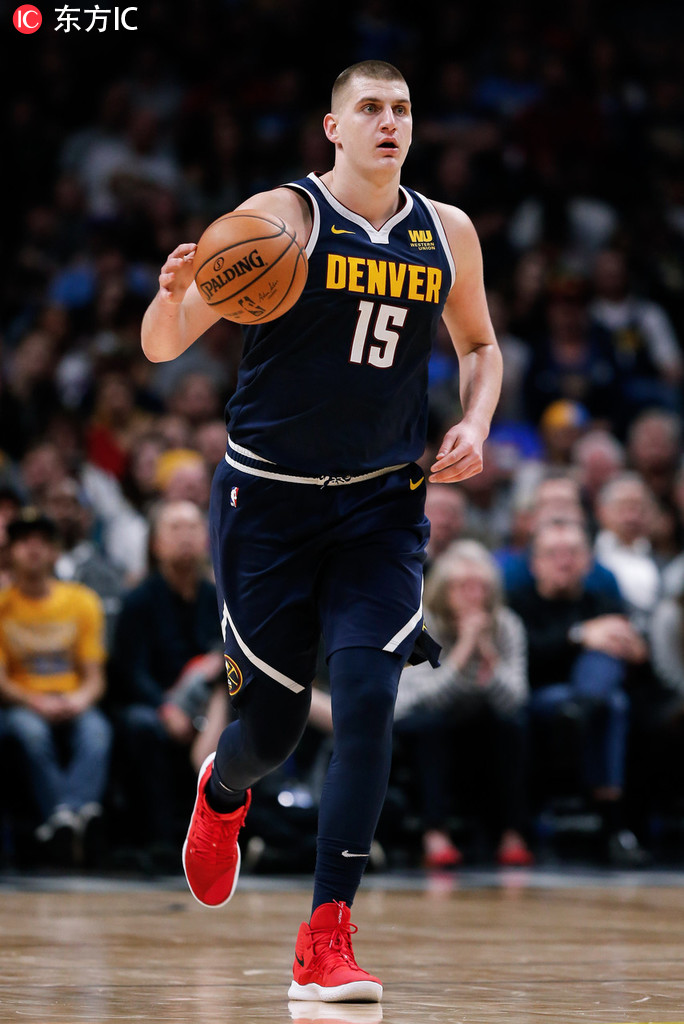 罗马诺：皇马目前尚未与齐达内就回归执教进行任何谈判（罗马诺：皇马尚未就齐达内回归执教展开谈判）